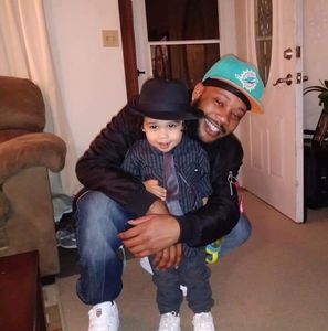 Meet your Posher, Ari